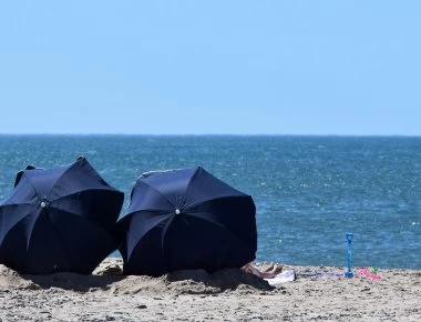 Τα τρόφιμα που πρέπει να αποφεύγετε πριν την παραλία